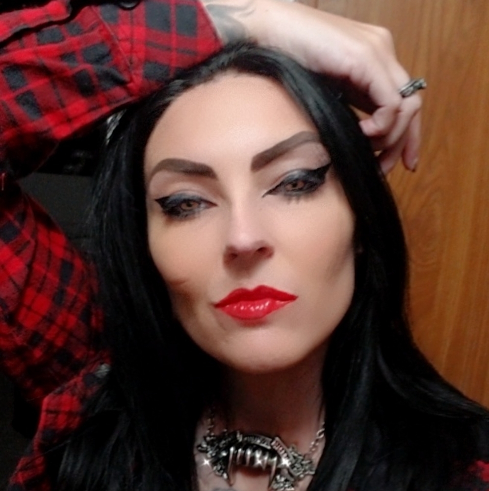 Meet your Posher, Crystal Allender